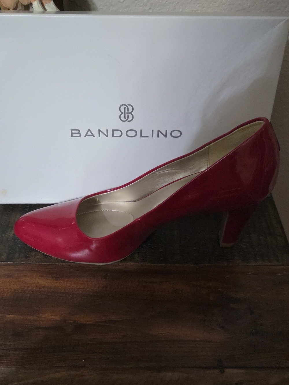 Bandolino Women's Red Patent Mid Block Heel Pump